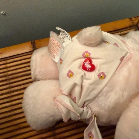 1983 Baby Hug Bear from Care Bears - Picture 5 of 8